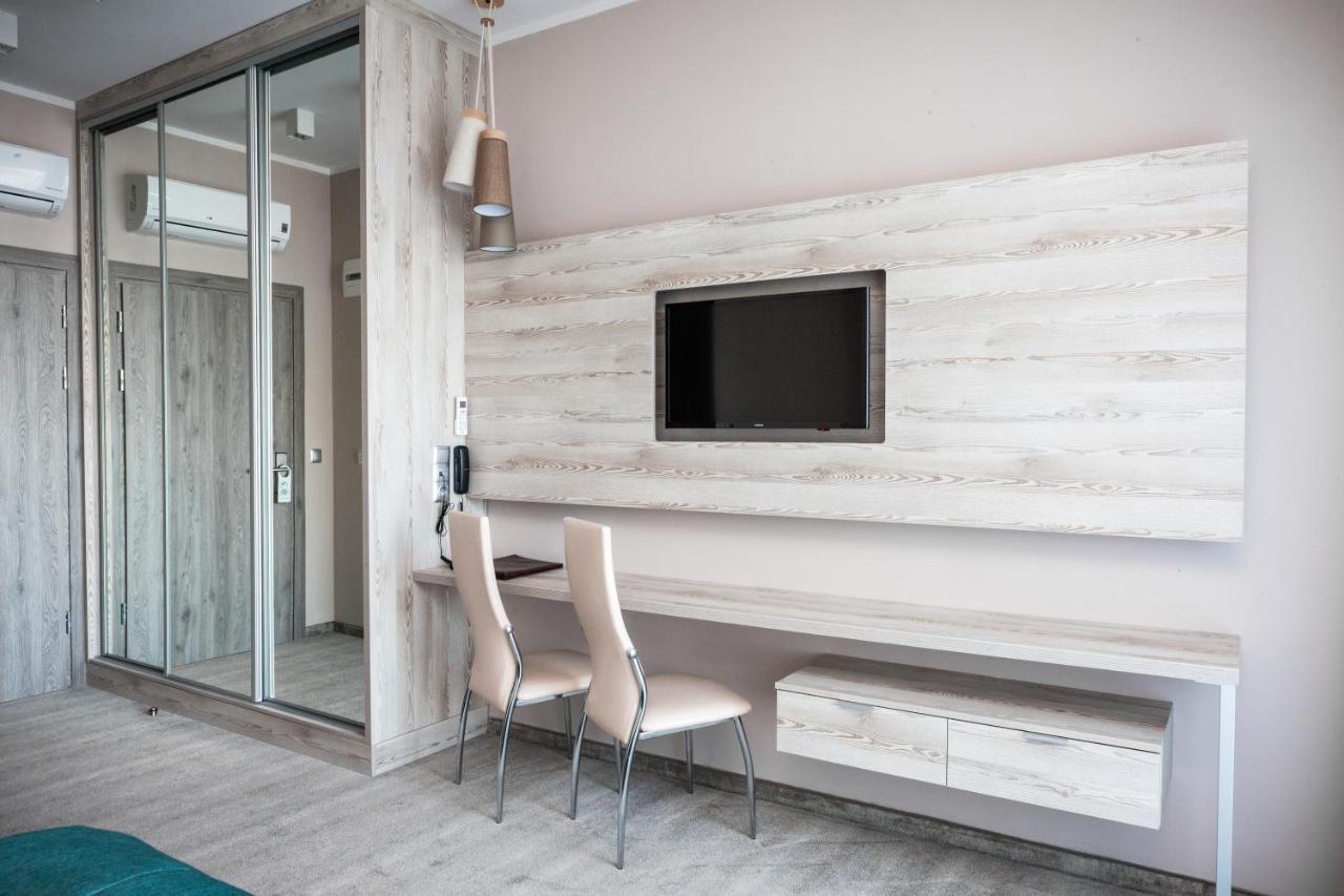Max Health Resort Spa Устроне Морске Екстериор снимка