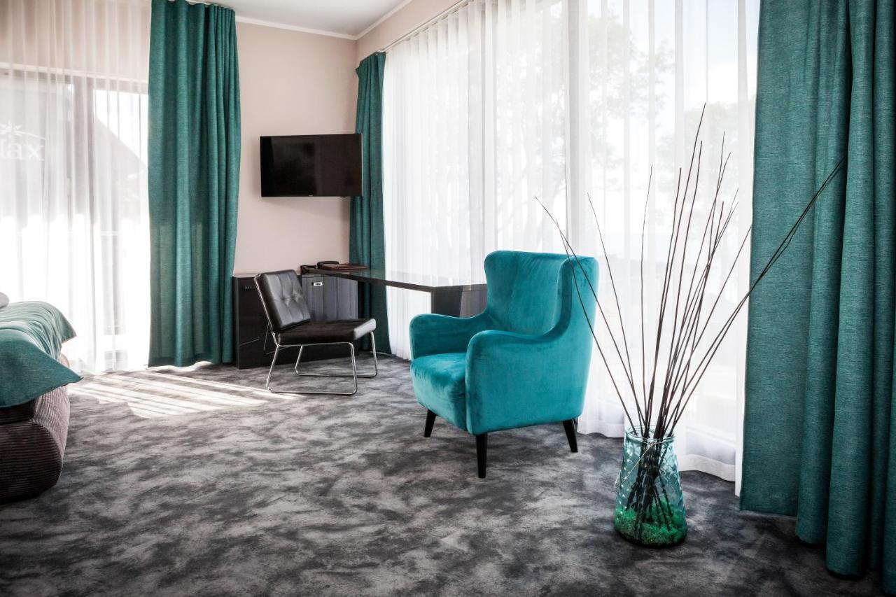 Max Health Resort Spa Устроне Морске Екстериор снимка