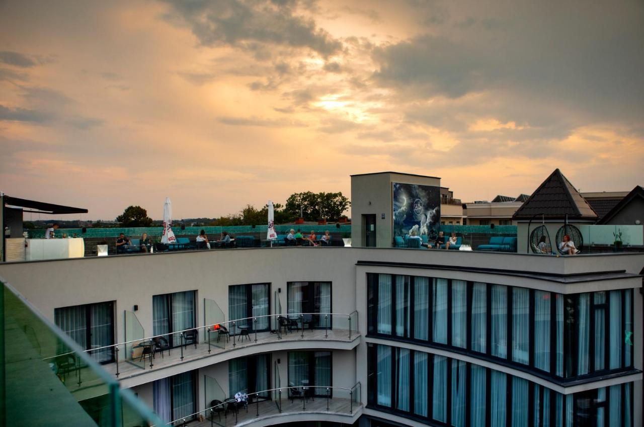Max Health Resort Spa Устроне Морске Екстериор снимка