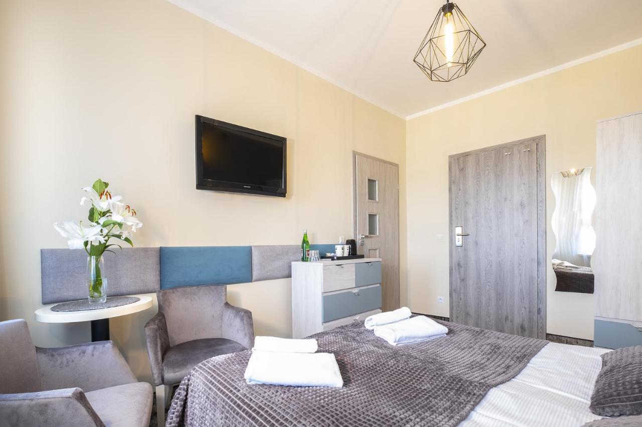 Max Health Resort Spa Устроне Морске Екстериор снимка