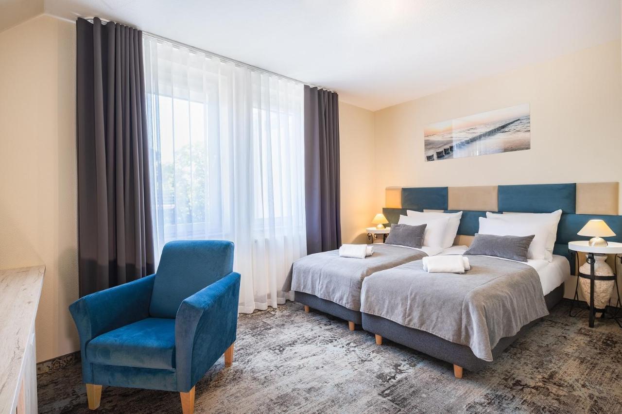 Max Health Resort Spa Устроне Морске Екстериор снимка